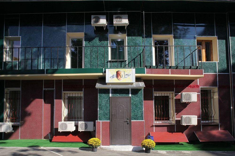 Yellowunlimited Hotel Kharkiv Eksteriør bilde